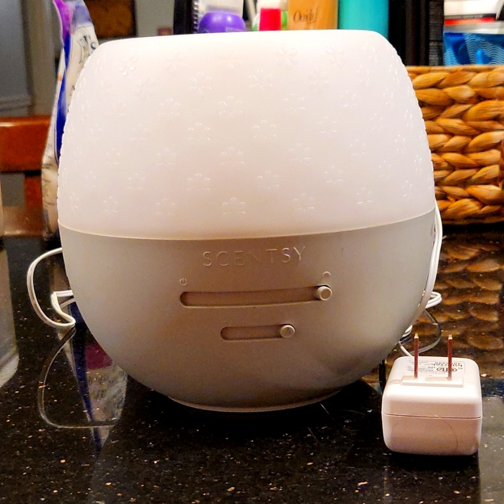 Scentsy Deluxe Disffuser